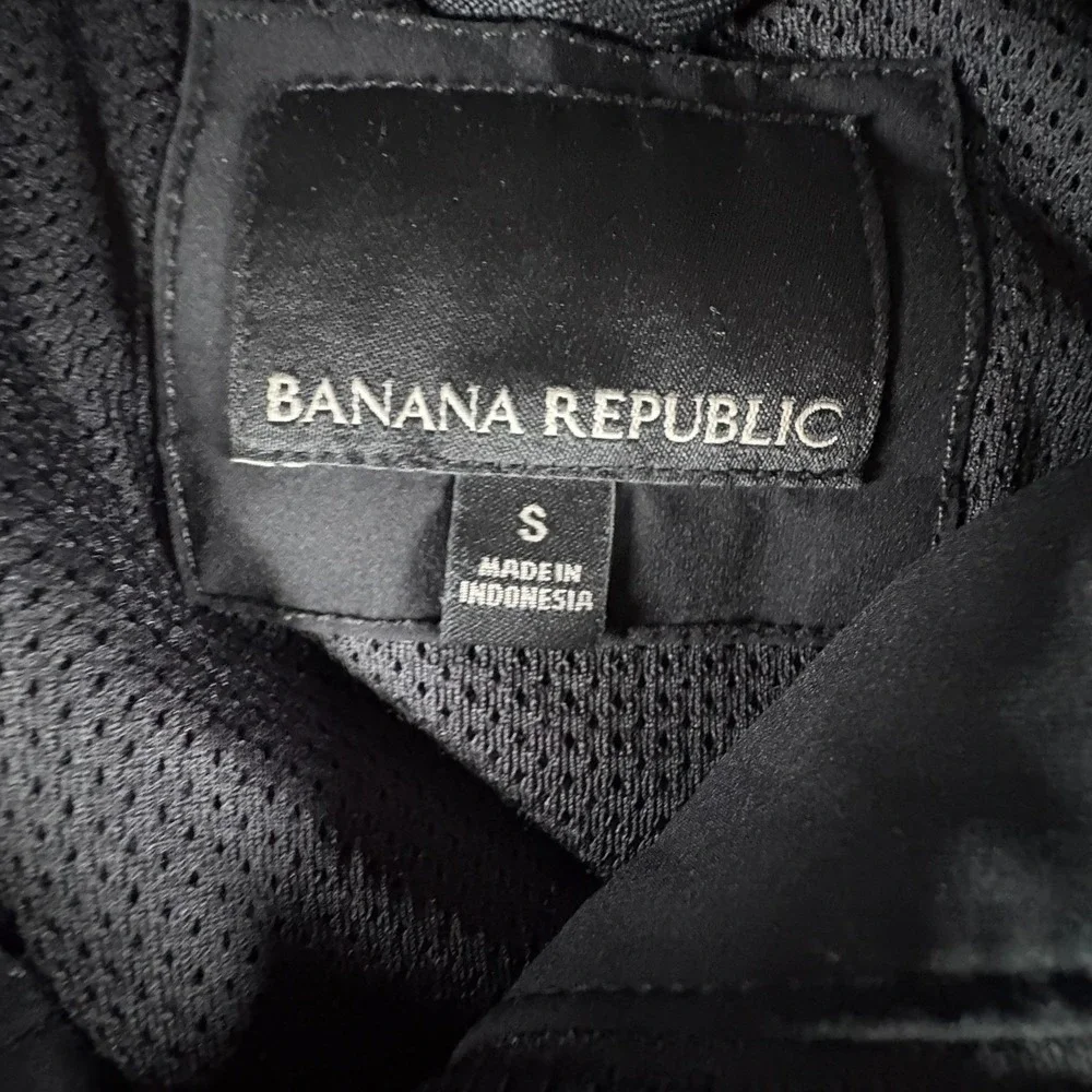 Banana Republic Motion-Tech Jacket Men Small Black Field Water Repellent Stretch